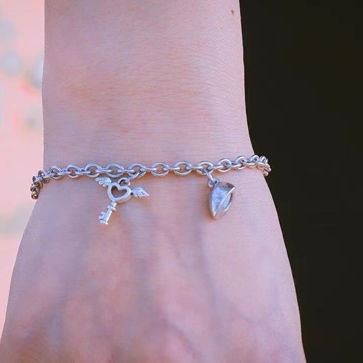 Heart Locket Bracelets Magenitic
